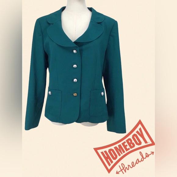 JOANNA HADFIELD Green Tailored Blazer with Notched Lapel and Fitted Silhouette